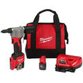Milwaukee M12 12 volts sans fil avec batterie lithium ion Rivet Tool Kit avec (2) 1,5 Ah Batteries et chargeur