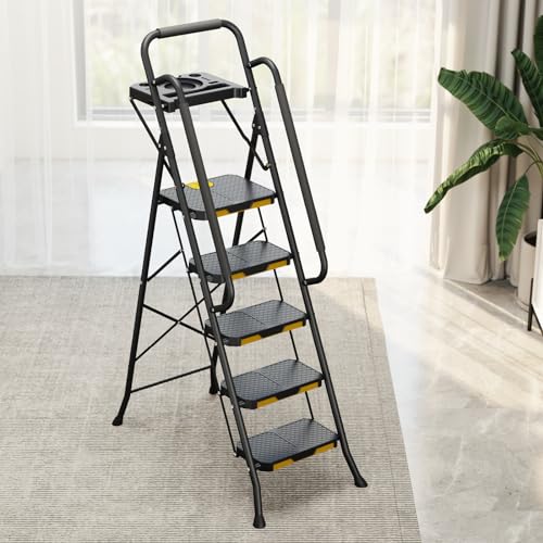 KINGRACK Escabeau 5 Marches avec Plateau à Outils et Large Pédale Antidérapante, Marche Pied Pliable avec Mains Courantes, Échelle Domestique pour Maison Cuisine Garde Manger Placards et Bureau, Noir