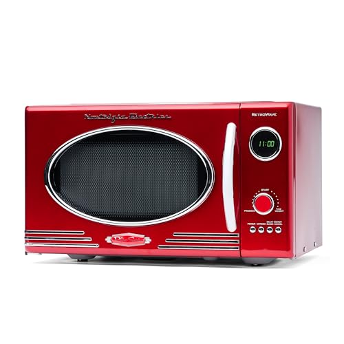 Nostalgia Four à Micro Ondes de Comptoir Rétro   Grand 800 Watts   25,4 L   12 Réglages de Cuisson Préréglés   Horloge Numérique   Appareils de Cuisine   Rouge